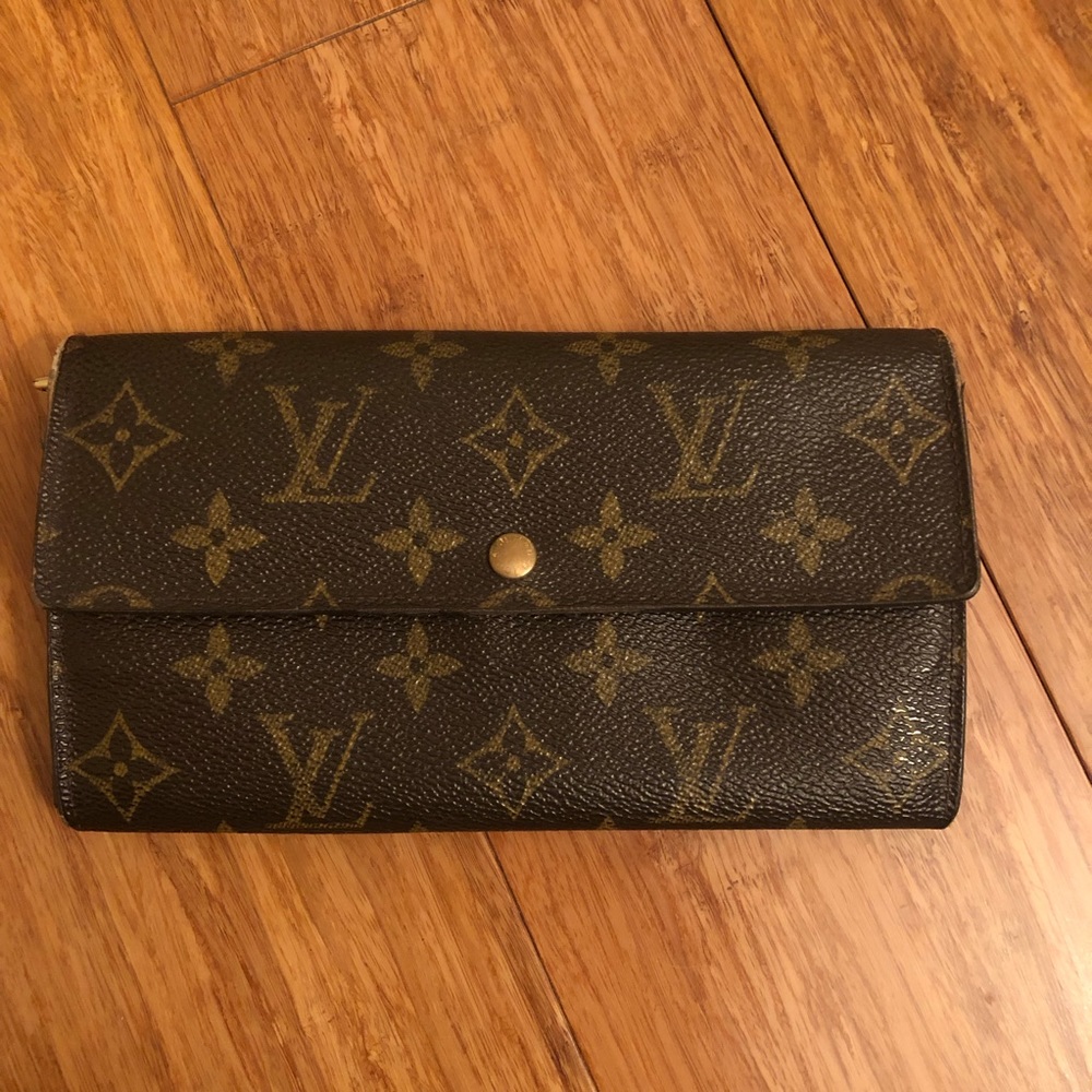 Authentic Louis Vuitton wallet